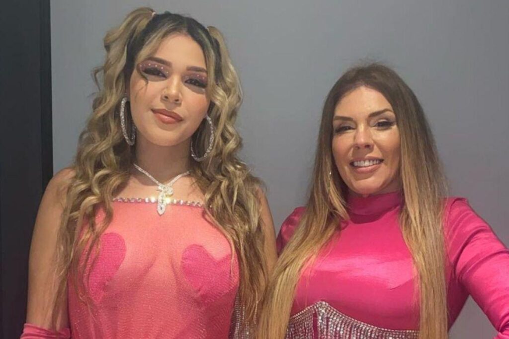 A explicação foi dada nas redes sociais da filha de Simony, Aysha Benelli