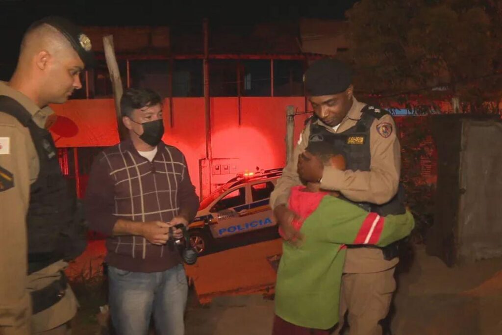 Após irem até a casa do menino, perceberam que aquela não era uma denúncia de maus-tratos