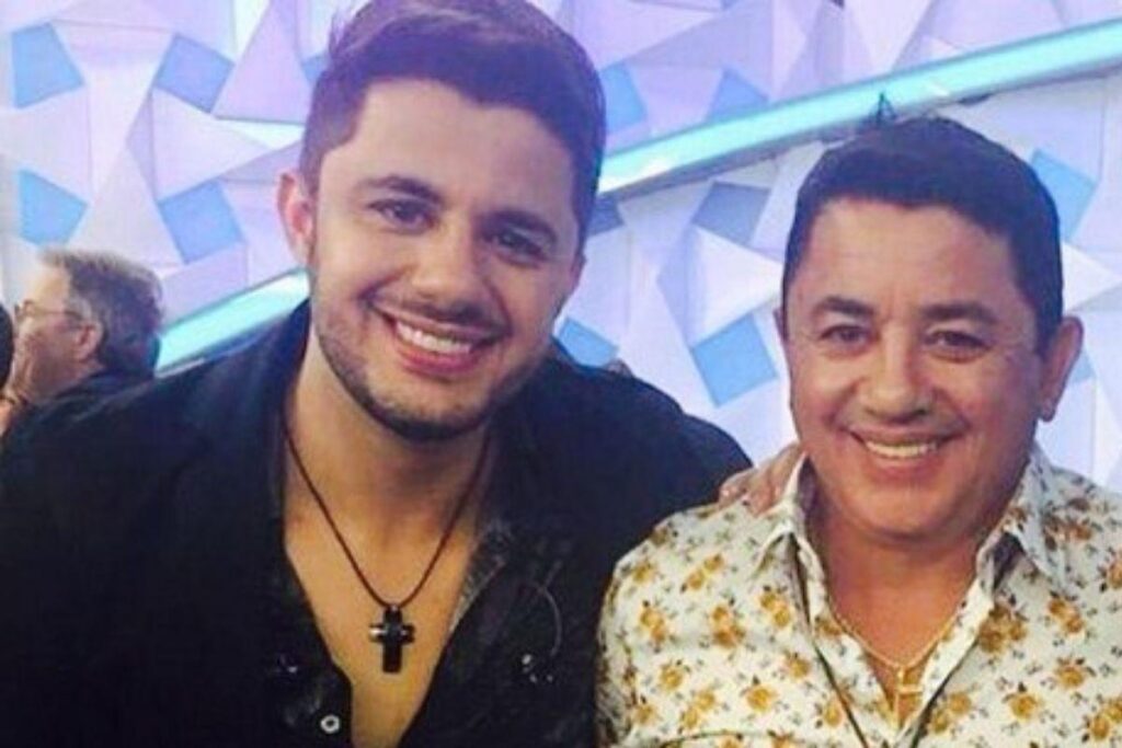 Pai de Cristiano faz acervo com pertences do filho