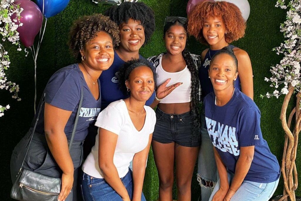 Andressa Simonini, editora-executiva da Pais&Filhos está concorrendo ao Troféu Mulher Imprensa