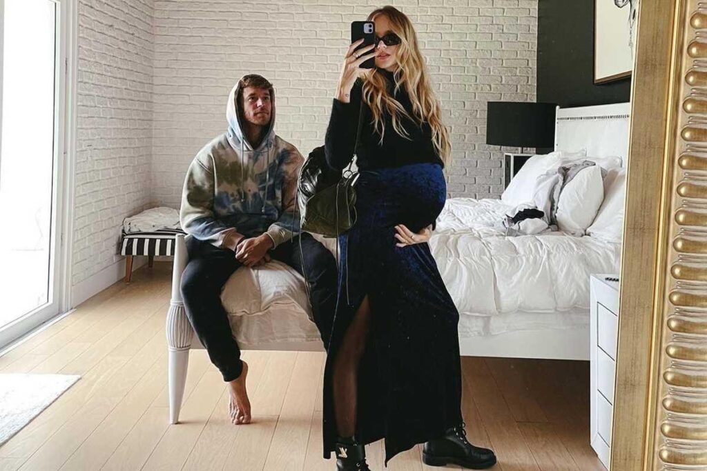 Ela está grávida de gêmeos