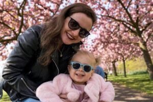 Alice, a menina das palavras difíceis, descobre que terá uma irmã