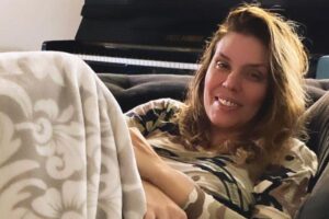 Filho de Simony também lamentou câncer revelado pela mãe nas redes sociais