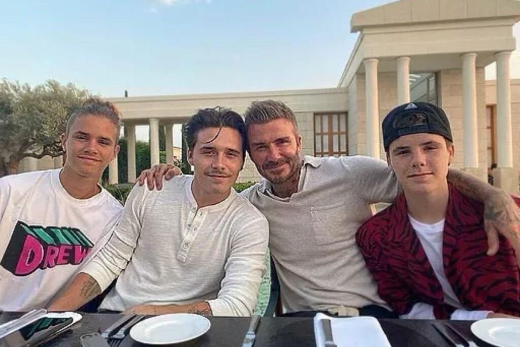 O ex-jogador publicou um vídeo ao lado da filha