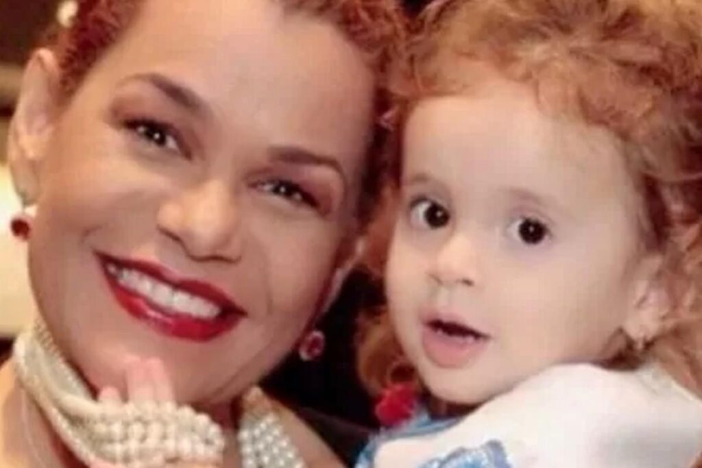 Madalena ao lado de sua filha, Maria Rita