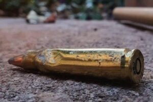 A menina está sob observação médica