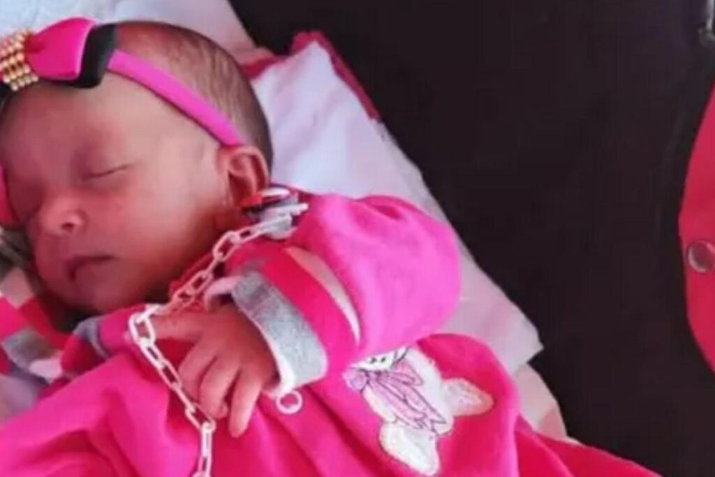 Bebê de 2 meses morre após ser agredida pela mãe