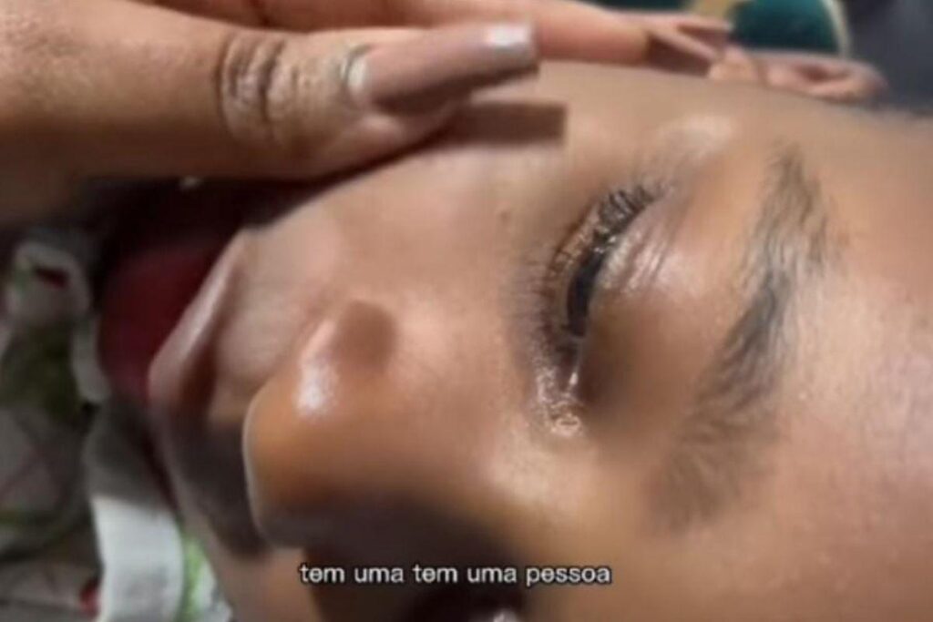 Claudete compartilhou em suas redes sociais um vídeo em que o filho conta sobre racismo que sofreu na escola