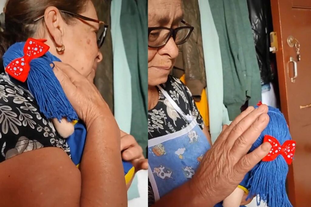 A mãe ficou emocionada com o presente