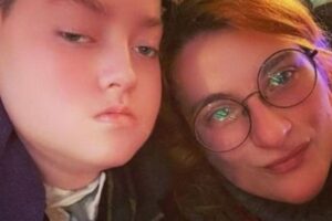 Léo tem condição muito rara que afeta o desenvolvimento