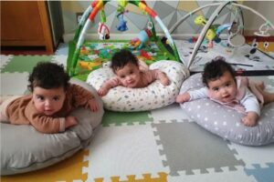 A mulher queria ter um filho e engravidou somente de meninas