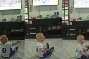 Bebê faz sucesso na internet ao fazer imitação da torcida
