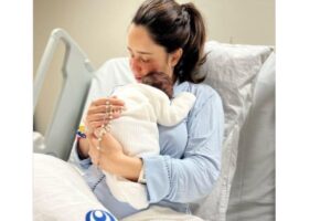 Fernanda Vasconselhos posta foto com o filho