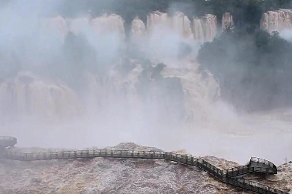 cataratas do iguaçu cheias