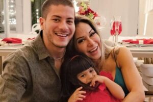 Arthur Aguiar e Mayra Cardi se separaram