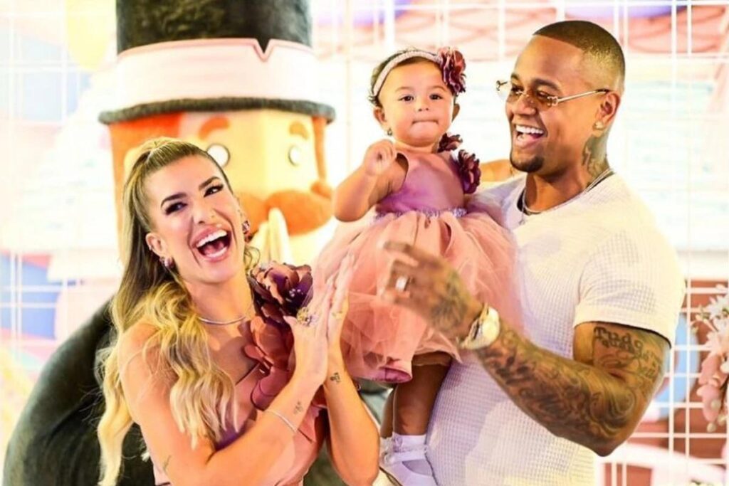 Lorena Improta compartilha registro da filha dançando nos stories do Instagram