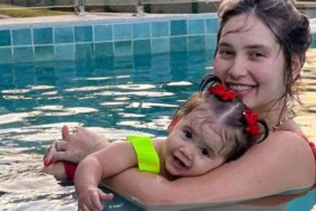 Virgínia mostrou nos stories o momento que a filha se escondeu