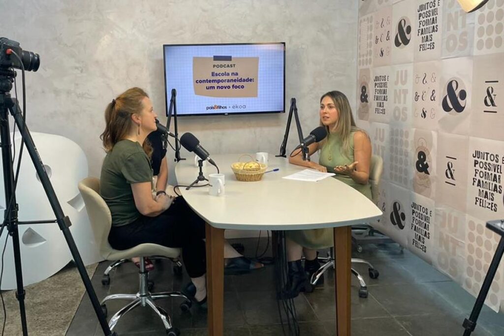 O podcast “Escola na contemporaneidade: um novo foco contou com a participação de duas profissionais do espaço ekoa