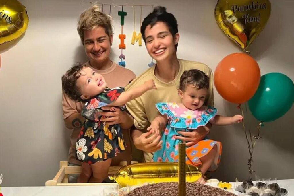 Kim e Tiê completam primeiro ano de vida