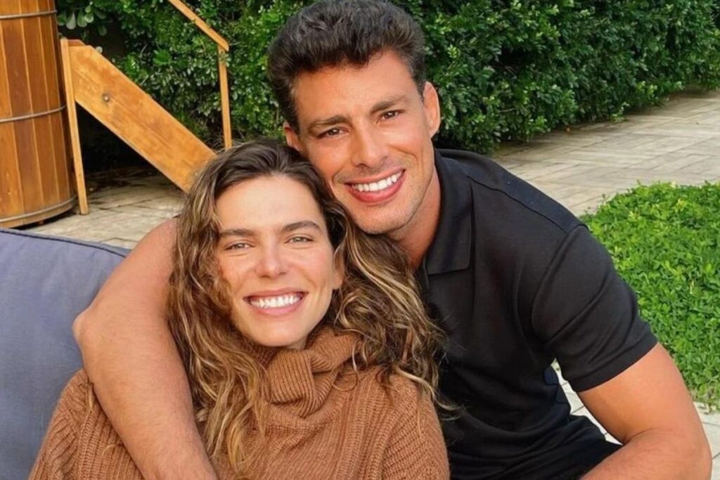 O casal Mariana Goldfarb e Cauã Reymond resolveu optar pelo congelamento de óvulos: “frustrante”
