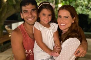 Deborah Secco quer aumentar a família com Hugo Moura