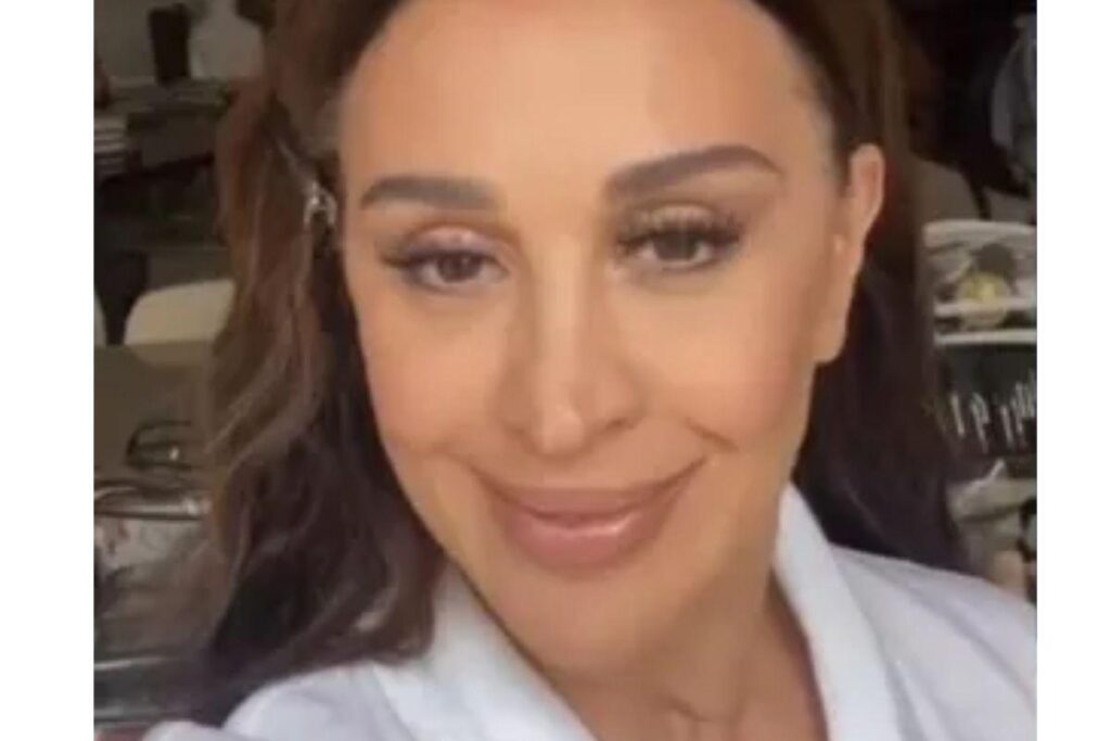 Claudia Raia mostra decoração de Natal