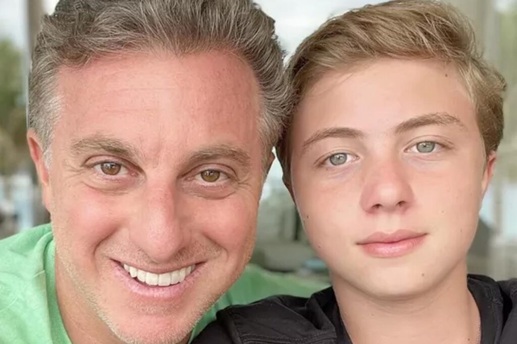 A homenagem foi feita com um vídeo publicado nas redes sociais