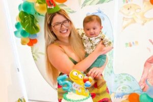 Marília com o filho, Léo