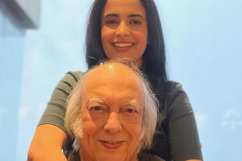 Viúva do falecido Erasmo Carlos critica a presença da família do cantor no velório: “mórbidas”