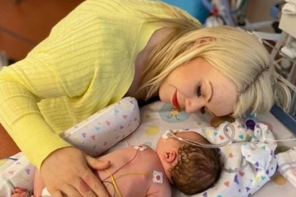 Mãe descobre que estava grávida ao entrar em trabalho de parto