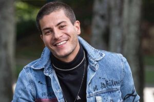 Arthur Aguiar está realizando um curso