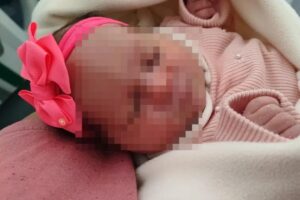 Os pais querem a realização de uma autópsia para confirmar o motivo do falecimento da filha; ambiente de saúde não quer entregar