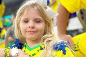 Esposa do goleiro Alison mostra antes e depois da filha na Copa do Mundo de 2018 e agora