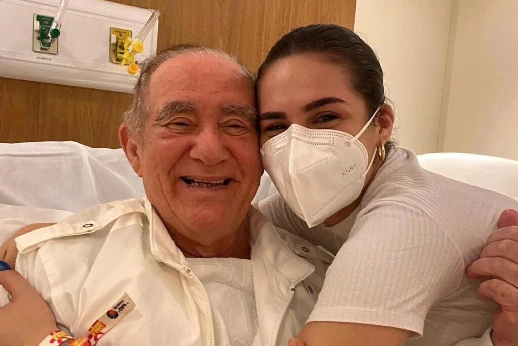 O humorista teve que ser internado após um AIT (Acidente Isquêmico Transitório), nessa quarta-feira, dia 7 de dezembro