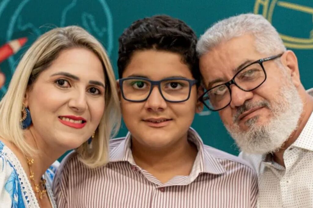 Roberto e sua mãe, Ana Luiza
