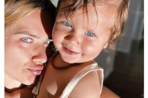 Giovanna Ewbank desabafa sobre ver os filhos crescerem: “Dorzinha no coração”