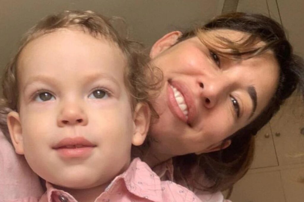 Giselle Itié desabafa após fazer viagem com o filho: ”Voltei mais exauta”