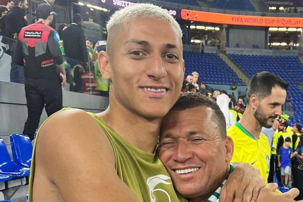 Richarlison foi apelidado de “pombo”