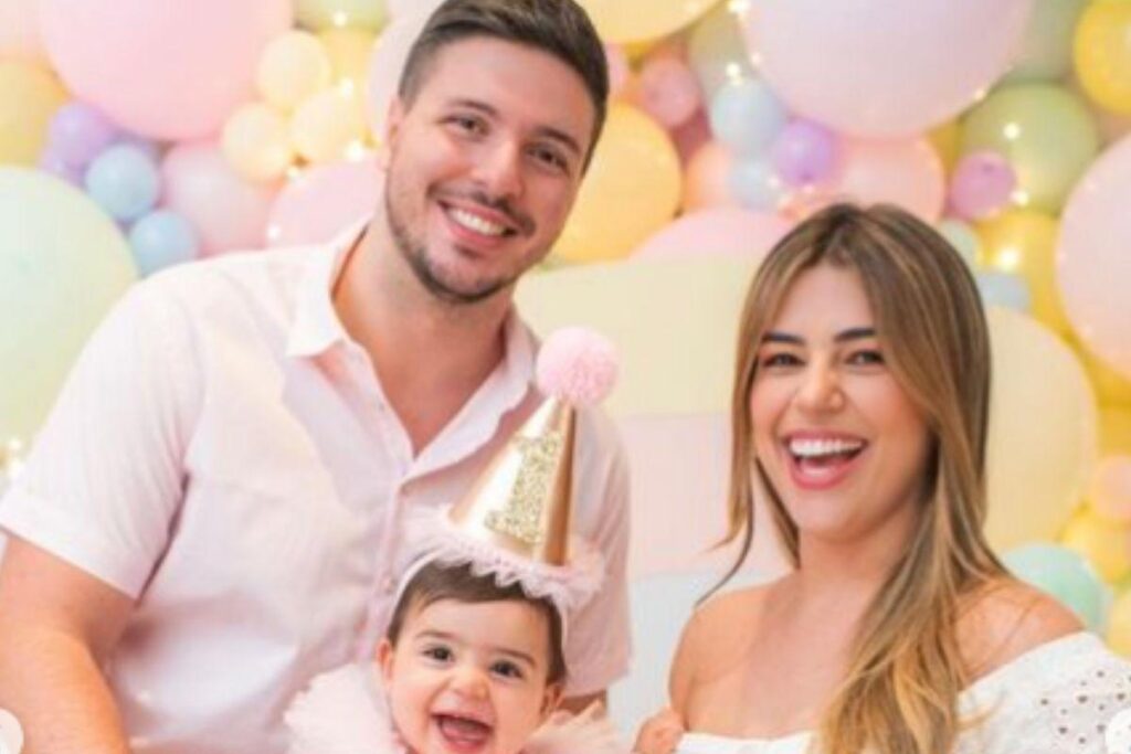 Vivian Amorim comemora aniversário de 1 ano da filha