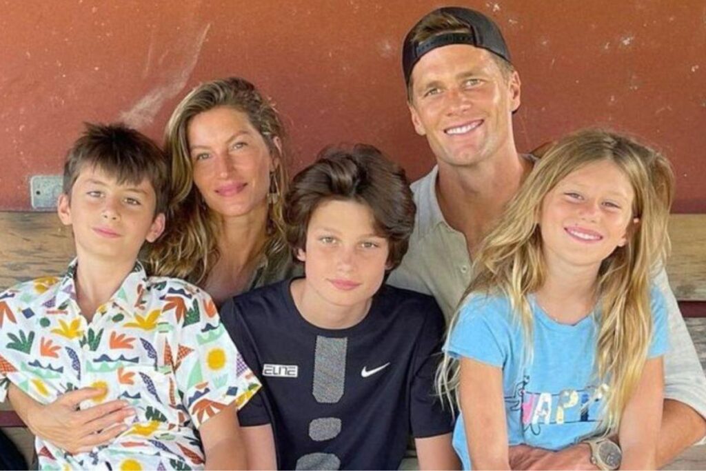 Tom Brady aproveitou um dia de piscina com o filho