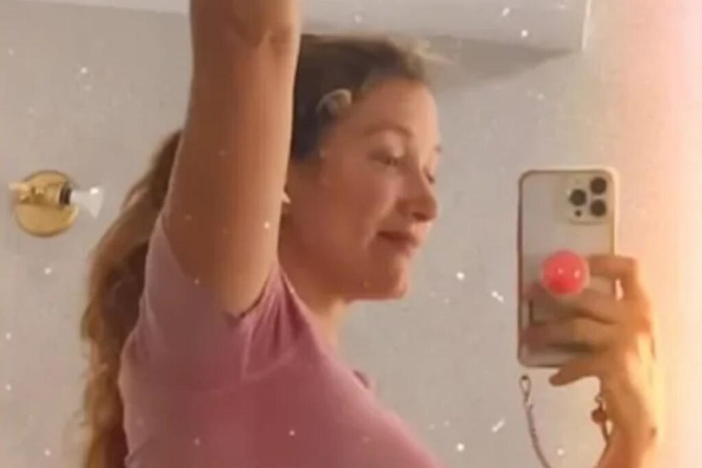 Gabriela Pugliesi mostra a barriga de dois meses pós-parto: “Faltam 10 kg”