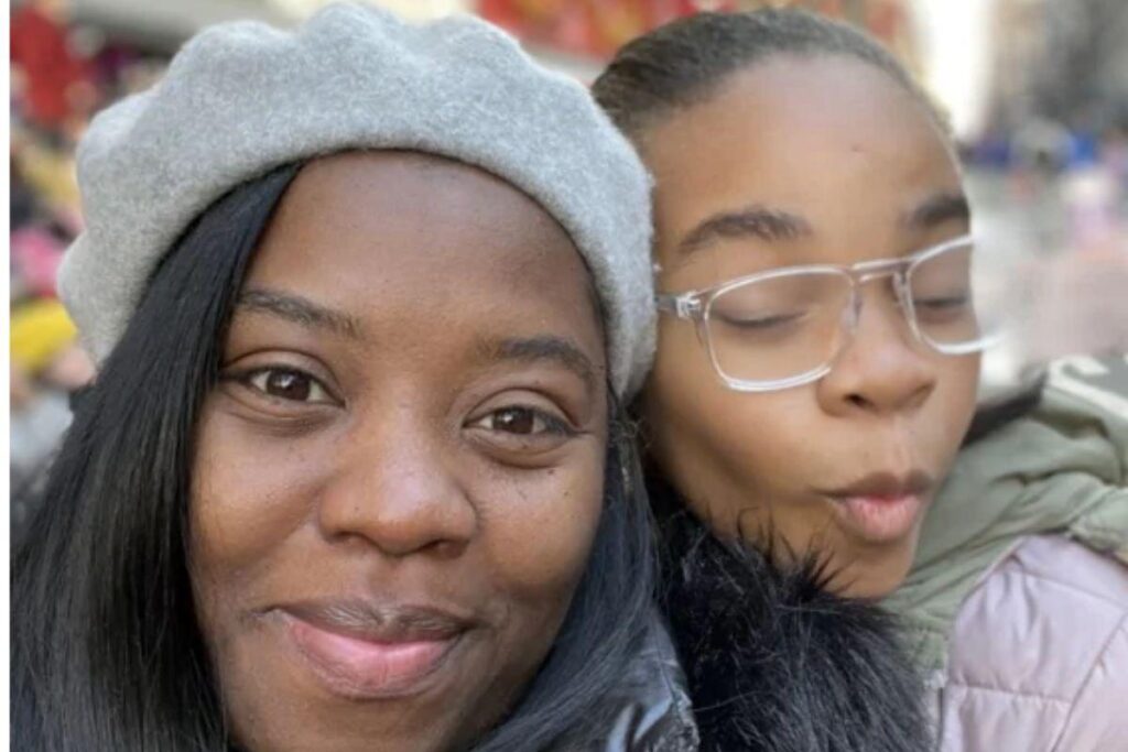 Mãe compartilha relato emocionante de um presente que ela ganhou da filha adotiva