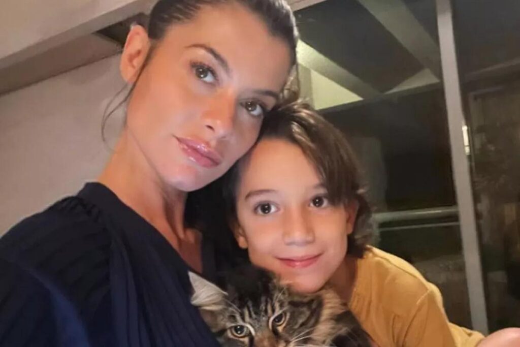 Alinne Moraes é mãe de Pedro