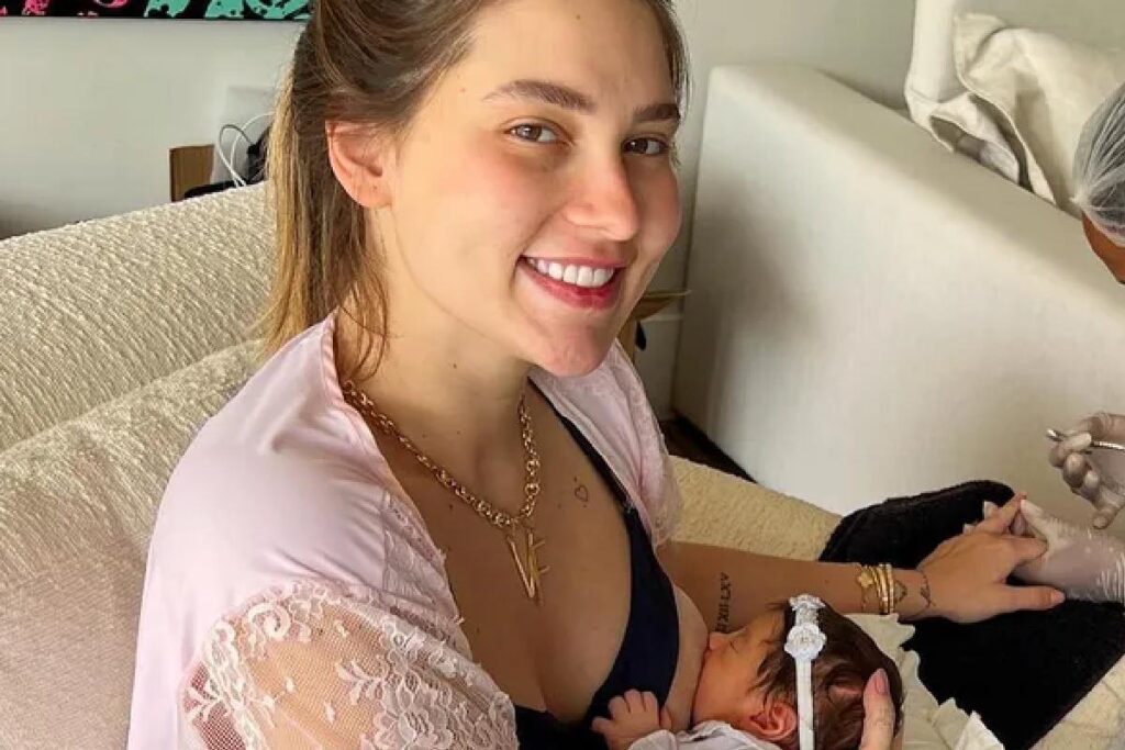 Virginia disse que a filha Maria Flor é muito calma e “boazinha”