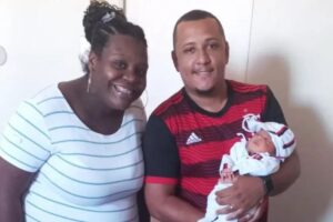 No Rio de Janeiro, casal flamenguista roxo batiza o filho com nome inusitado em homenagem a jogador