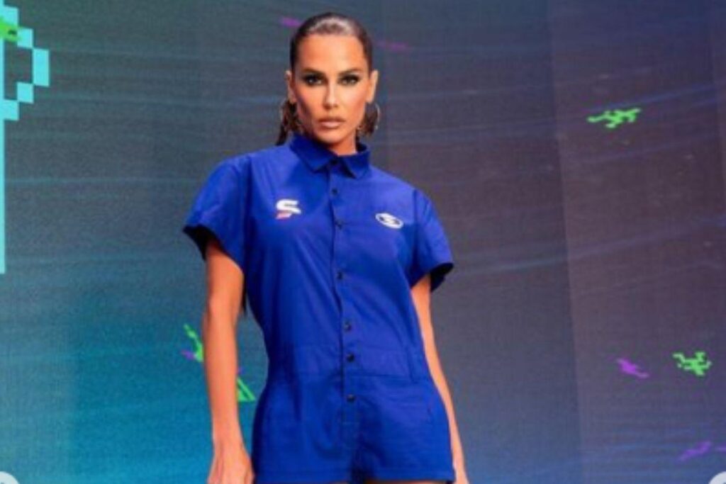 Deborah Secco compartilha novas fotos com a filha