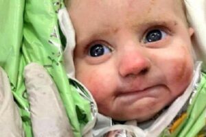 Após terremoto na Turquia, 16 bebês sobreviventes são resgatados