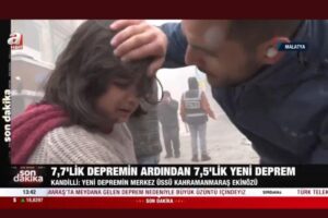 Ao vivo, repórter ajuda a salvar crianças durante terremoto na Turquia