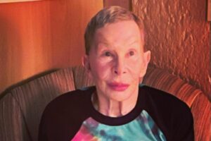 Filhos de Rita Lee mostram apoio à mãe após internação