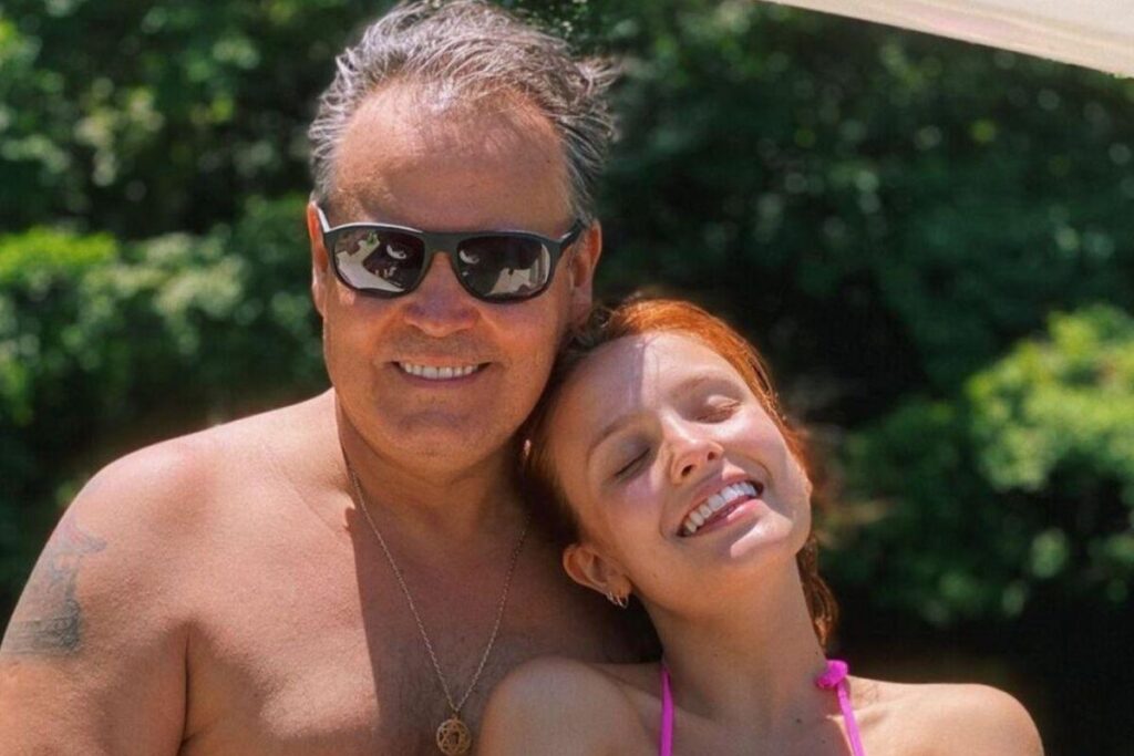 Larissa Manoela homenageou o pai nas redes sociais